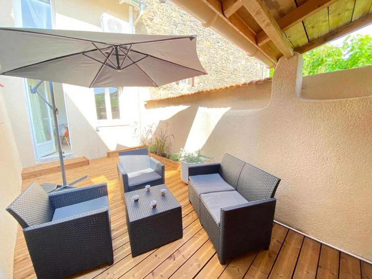 La Perle Du Gier - Maison-Climatisee-Terrasse Rive-de-Gier 0*,  France